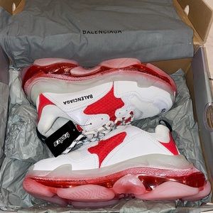 BALENCIAGAS TRIPLE S (39) SIZE 6.5 US / 39 UK